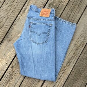 Levi's Men's Light Blue Straight Jeans